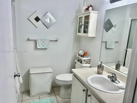 1791 NW 96th Terrace Pembroke Pines FL 33024