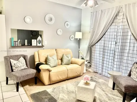 1791 NW 96th Terrace Pembroke Pines FL 33024