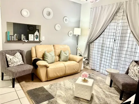 1791 NW 96th Terrace Pembroke Pines FL 33024