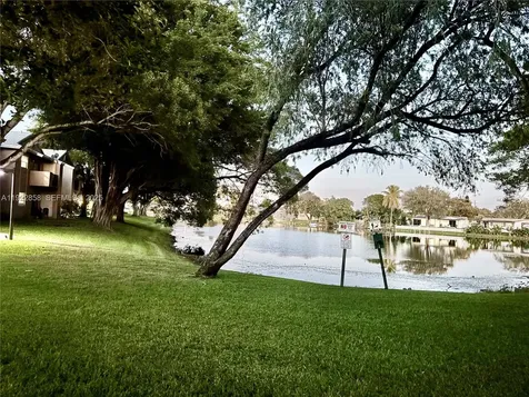 1791 NW 96th Terrace Pembroke Pines FL 33024