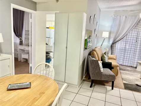 1791 NW 96th Terrace Pembroke Pines FL 33024