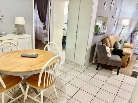 1791 NW 96th Terrace Pembroke Pines FL 33024