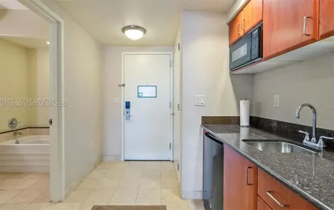18001 Collins Avenue Sunny Isles Beach FL 33160