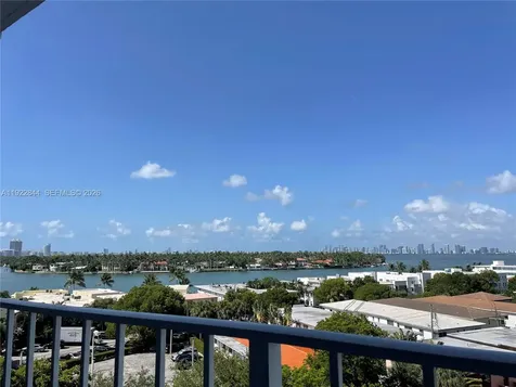 6900 Bay Drive Miami Beach FL 33141