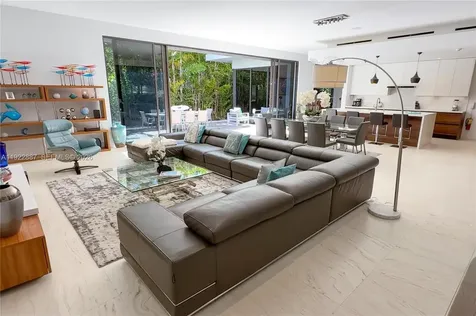 7501 Coquina Drive North Bay Village FL 33141