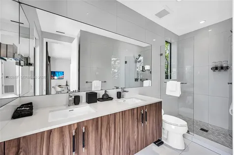 7501 Coquina Drive North Bay Village FL 33141