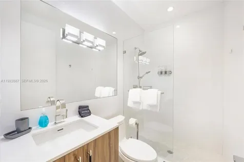 7501 Coquina Drive North Bay Village FL 33141