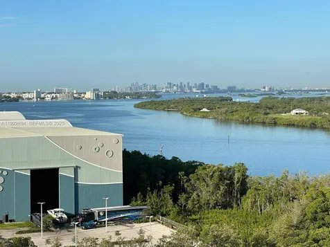 100 Bayview Drive Sunny Isles Beach FL 33160