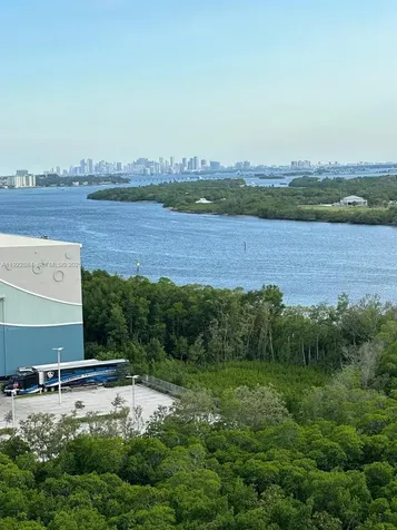100 Bayview Drive Sunny Isles Beach FL 33160