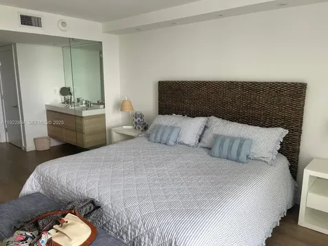 100 Bayview Drive Sunny Isles Beach FL 33160