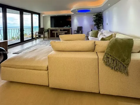 8877 Collins Avenue Surfside FL 33154