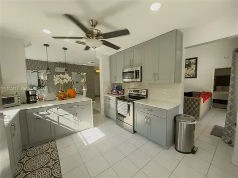 5460 NW 49th Avenue Coconut Creek FL 33073