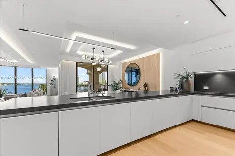 6800 Fisher Island Drive Miami Beach FL 33109