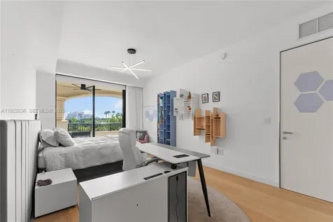 6800 Fisher Island Drive Miami Beach FL 33109