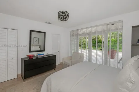 7000 Robles Street Coral Gables FL 33143