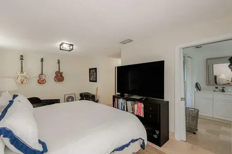 7000 Robles Street Coral Gables FL 33143