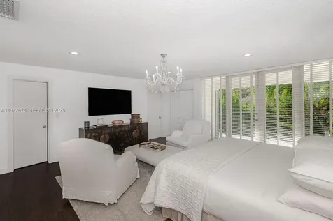 7000 Robles Street Coral Gables FL 33143