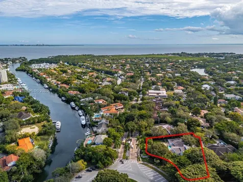 7000 Robles Street Coral Gables FL 33143