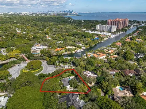7000 Robles Street Coral Gables FL 33143
