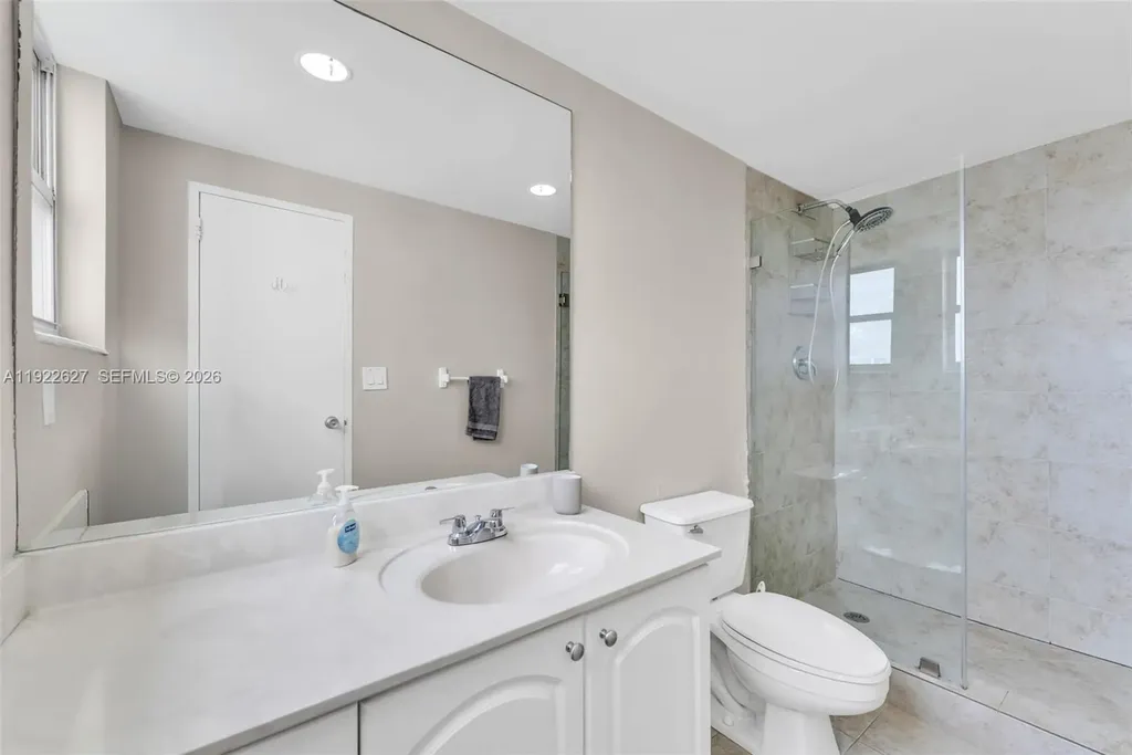 3801 S Ocean Drive Hollywood FL 33019