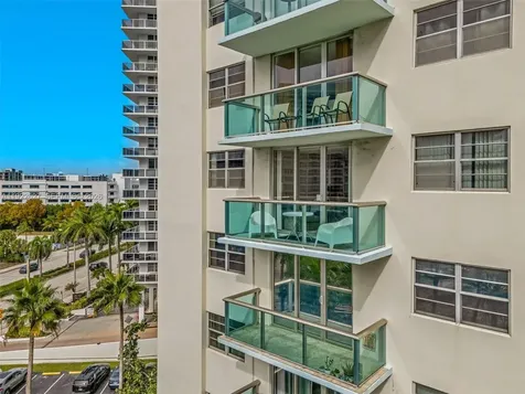 3801 S Ocean Drive Hollywood FL 33019