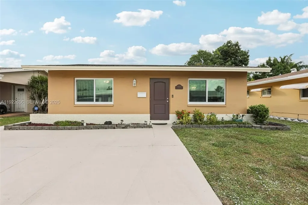 6003 NW 74th Avenue Tamarac FL 33321