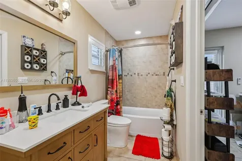 6003 NW 74th Avenue Tamarac FL 33321