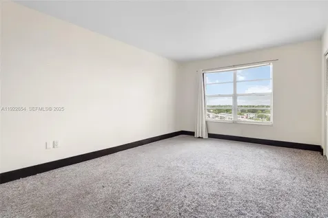 11111 Biscayne Boulevard Miami FL 33181