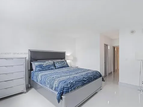 19370 E Collins Avenue Sunny Isles Beach FL 33160