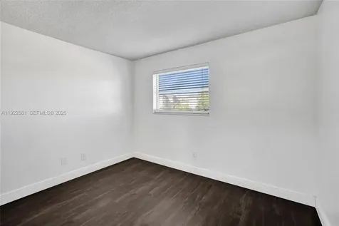 2481 SW 82nd Avenue Davie FL 33324