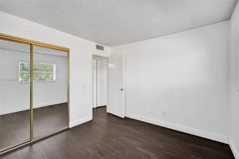 2481 SW 82nd Avenue Davie FL 33324