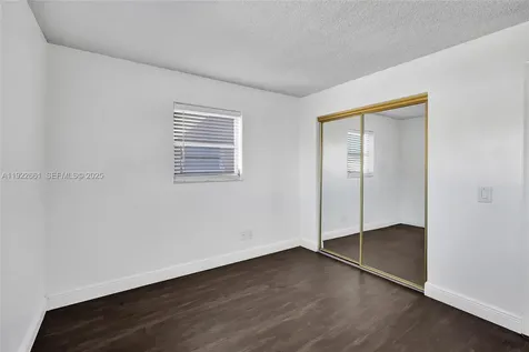 2481 SW 82nd Avenue Davie FL 33324