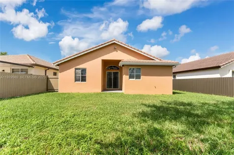 143 SE 22nd Terrace Homestead FL 33033