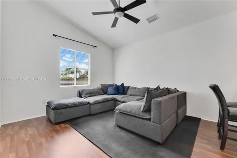 143 SE 22nd Terrace Homestead FL 33033