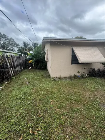 2231 NW 43rd Terrace Lauderhill FL 33313