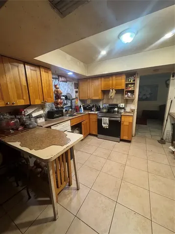 2231 NW 43rd Terrace Lauderhill FL 33313