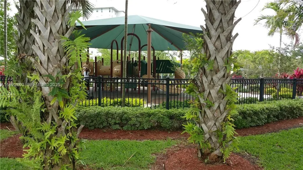 3141 N Palm Aire Drive Pompano Beach FL 33069