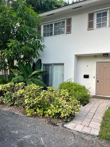 3141 N Palm Aire Drive Pompano Beach FL 33069