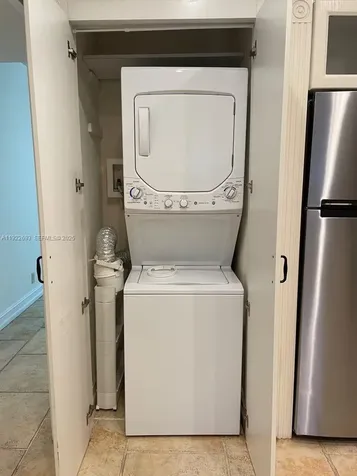 3141 N Palm Aire Drive Pompano Beach FL 33069