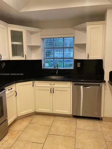 3141 N Palm Aire Drive Pompano Beach FL 33069