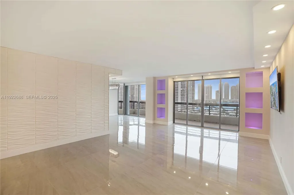 3500 Mystic Pointe Drive Aventura FL 33180