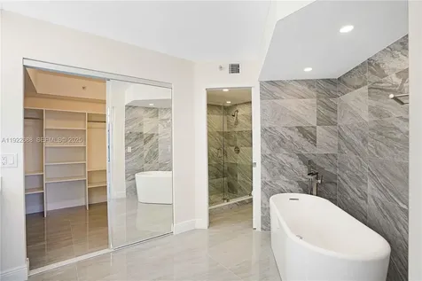 3500 Mystic Pointe Drive Aventura FL 33180
