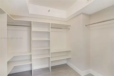 3500 Mystic Pointe Drive Aventura FL 33180