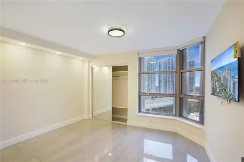 3500 Mystic Pointe Drive Aventura FL 33180