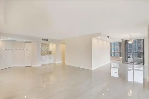 3500 Mystic Pointe Drive Aventura FL 33180