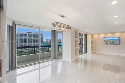 3500 Mystic Pointe Drive Aventura FL 33180