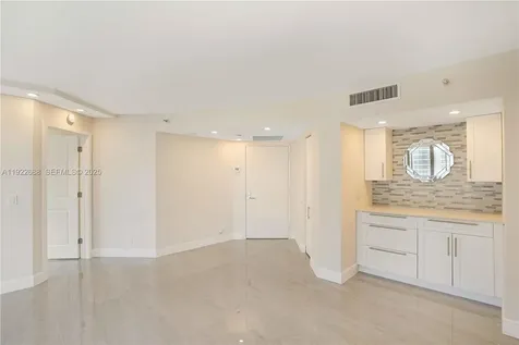 3500 Mystic Pointe Drive Aventura FL 33180