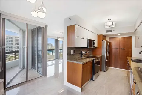 3500 Mystic Pointe Drive Aventura FL 33180