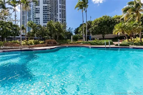 3500 Mystic Pointe Drive Aventura FL 33180