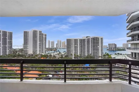 3500 Mystic Pointe Drive Aventura FL 33180